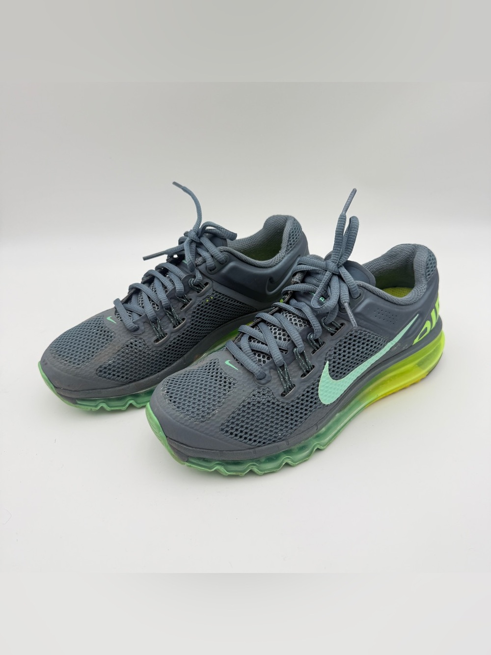 Nike Air Max 2013 Gray Green Running Shoes 555363-437 Women's 7